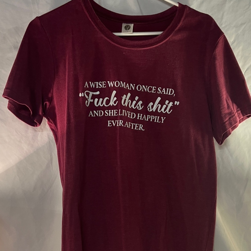 Women's Burgundy Graphic Tee